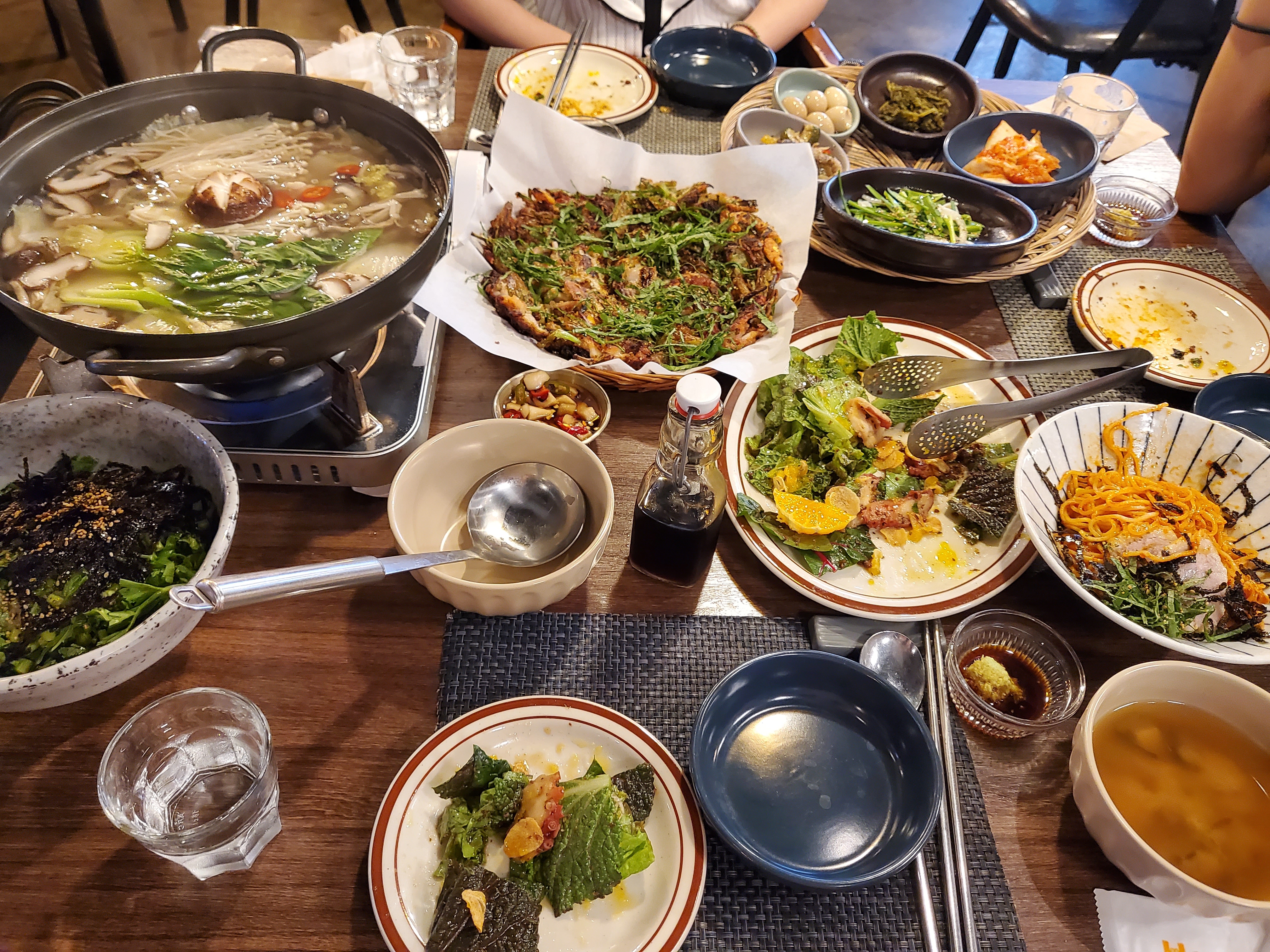 고래아방 한상차림