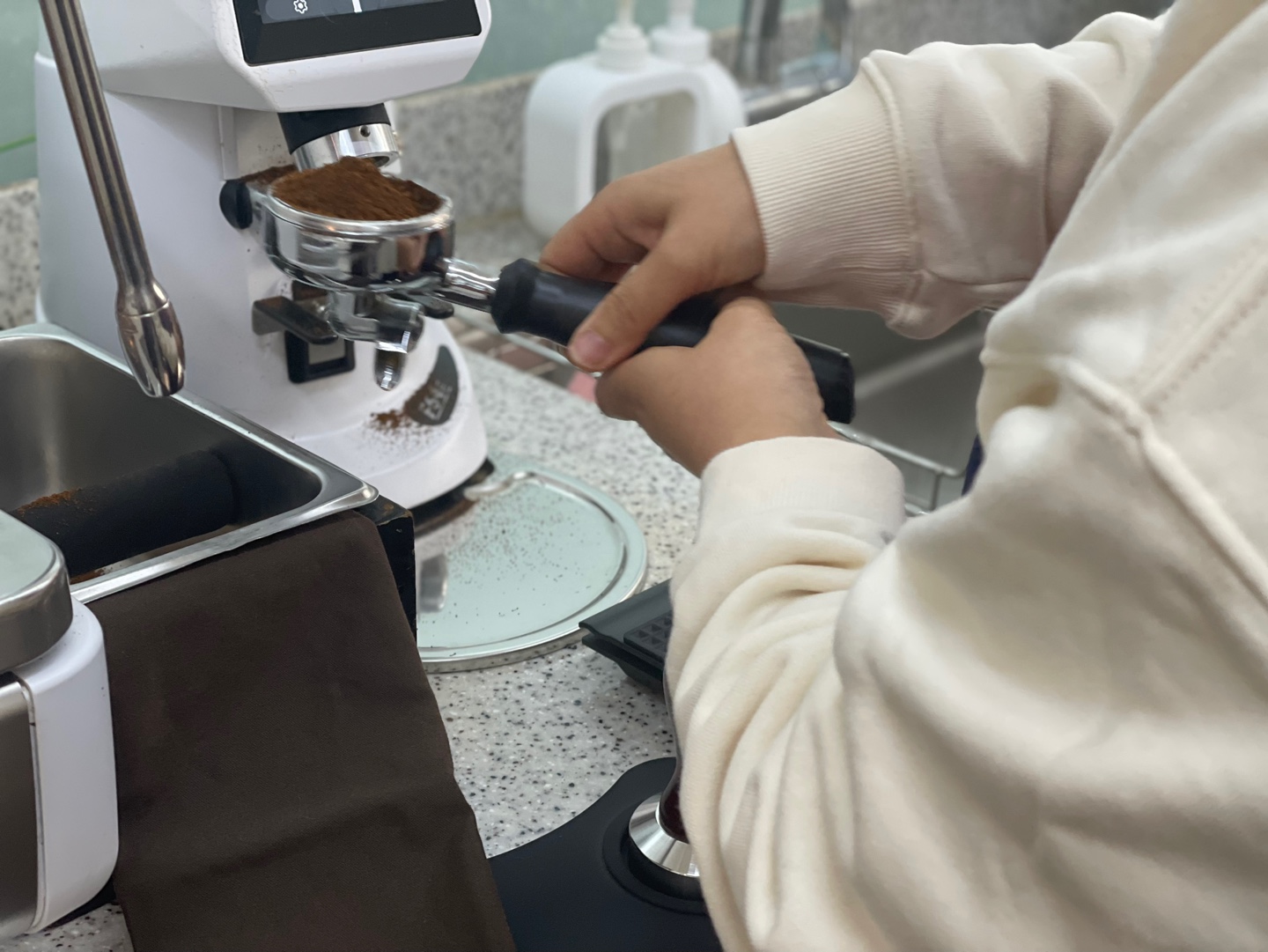  영등포커피학원 워킹홀리데이 준비한다면 늦게 볼수록 손해입니다!