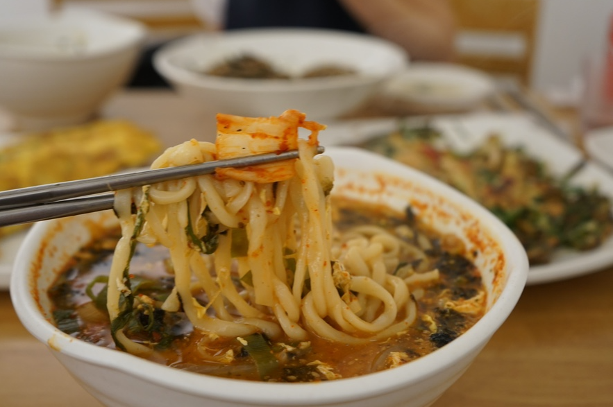 호랑이장칼국수-면발