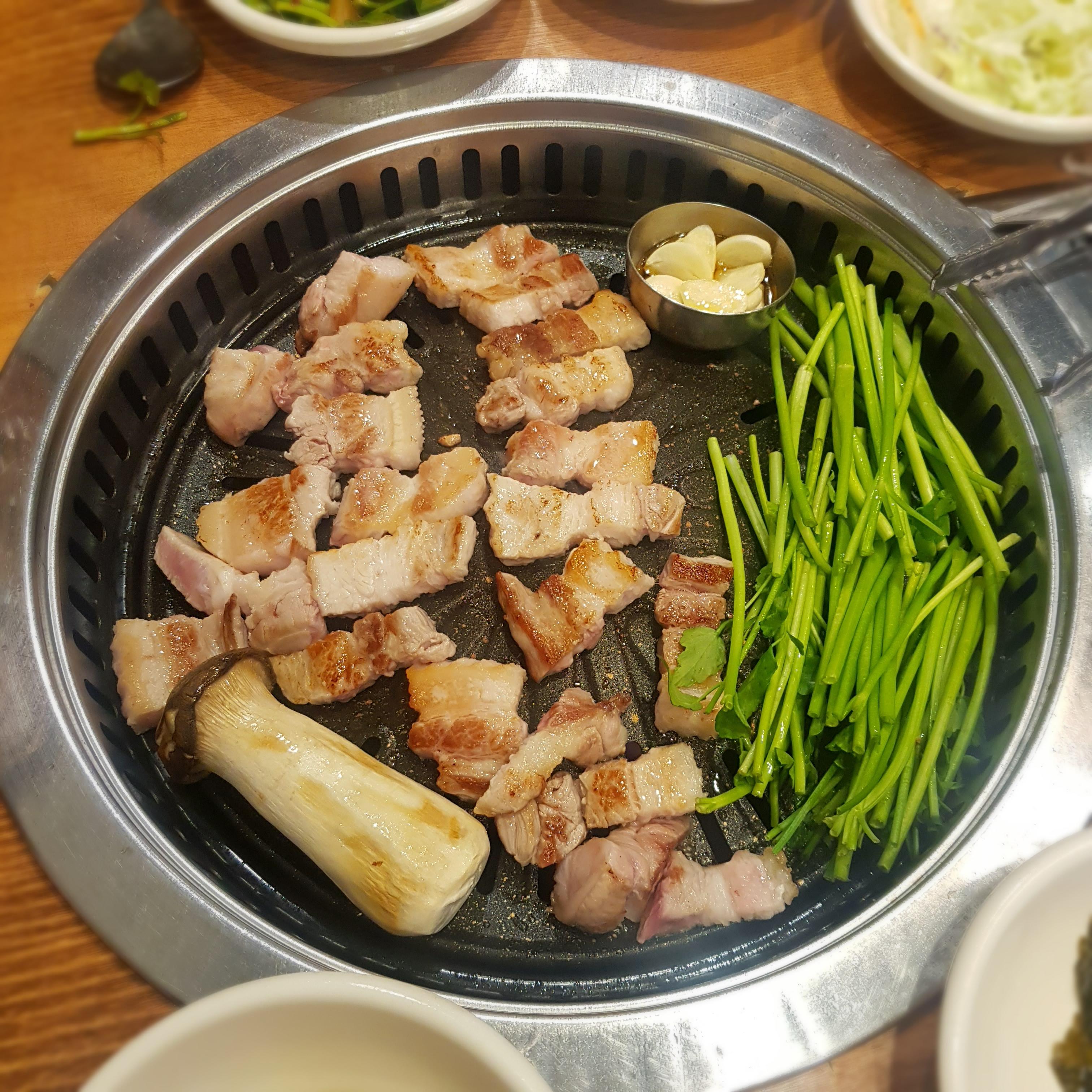  서울 맛집 신림역 5번출구 미나리생삼겹
