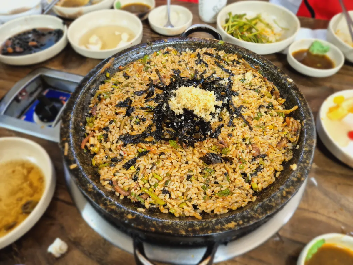 여름 보양식 추천 낙지 볶음밥