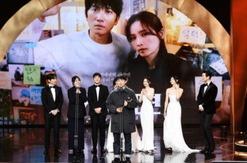 2024-SBS-연기대상-장나라-대상-수상-하이라이트