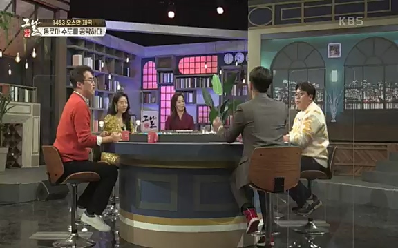 [344회] 역사저널 그날 - KBS[세계사를 바꾼 승부③ 1453 오스만, 동로마 제국을 무너뜨리다] 오스만 군대의 끝없는 공격에도 굳건했던 콘스탄티노플. 천년 요새로 불렸던 만큼 콘스탄티노플의 높고.ts_20220320_165437.048.jpg