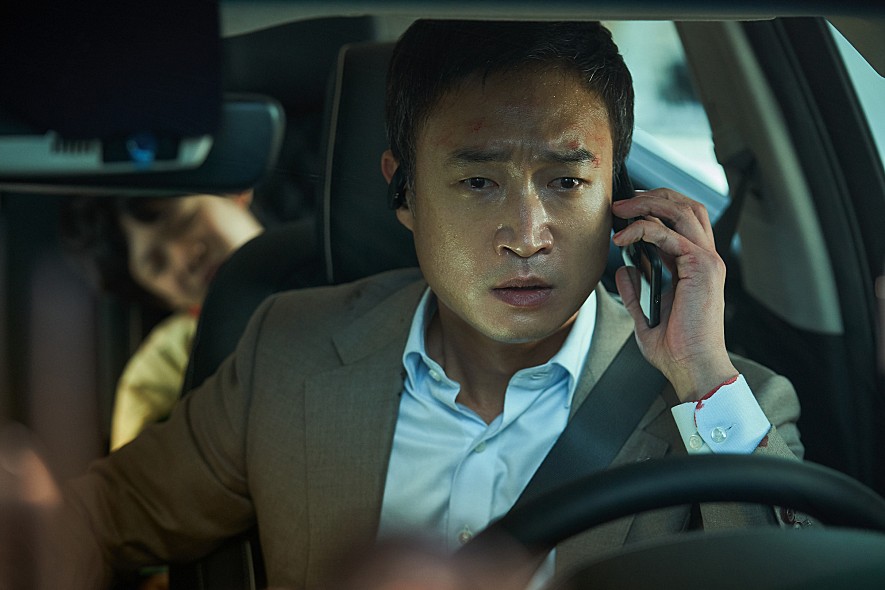  영화"발신제한" 차에서 벗어나면 죽는다