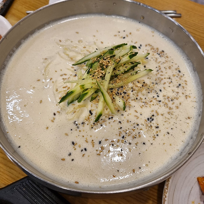 맷돌순두부 콩국수