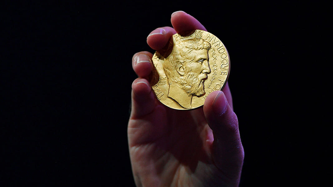  늦깍이 한국인 수학자 허준이 교수....수학계의 노벨상 필즈상 수상하다 VIDEO: Fields medal: Kyiv-born professor and Oxford expert among winners