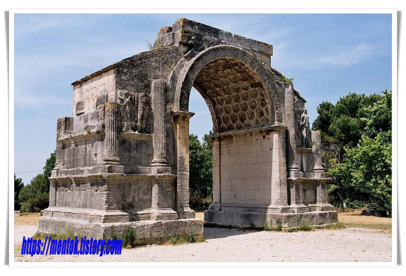 프로방스 글라눔 개선문, 로마 유적, 고대 로마 건축, 프랑스 여행