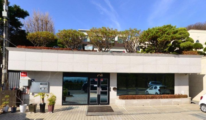 "집안 망했는데 춤이나추고 발랑까졌네" 찢어지게 가난했던 시절 친척들에게 구박받던 가수, 결국 130억 아파트 매입한 최근 모습
