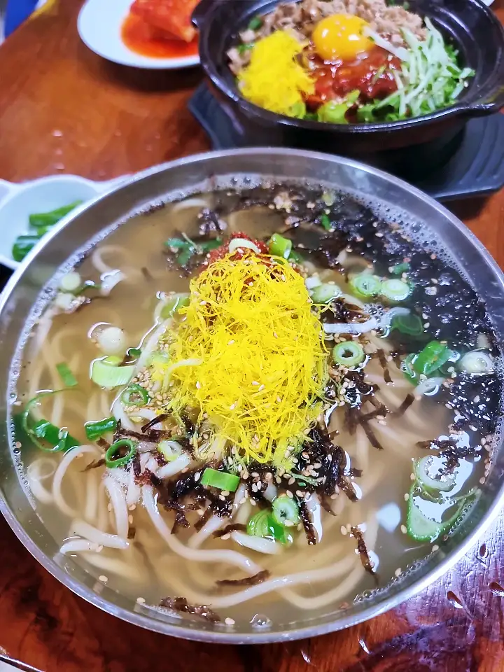 생생정보 옛날 칼국수 39년 전통 노포 맛집