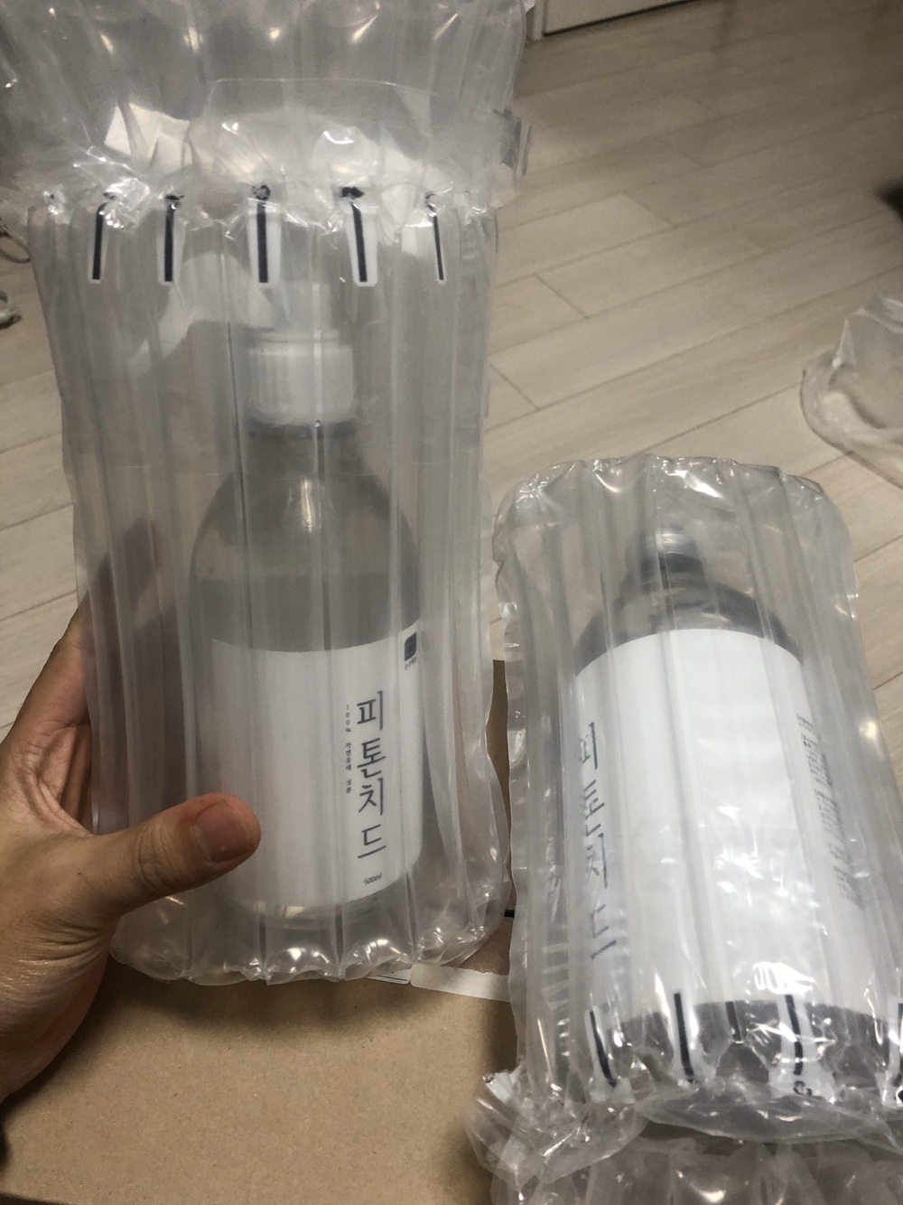  샤프란케어 섬유탈취제 쓰다가 이걸로