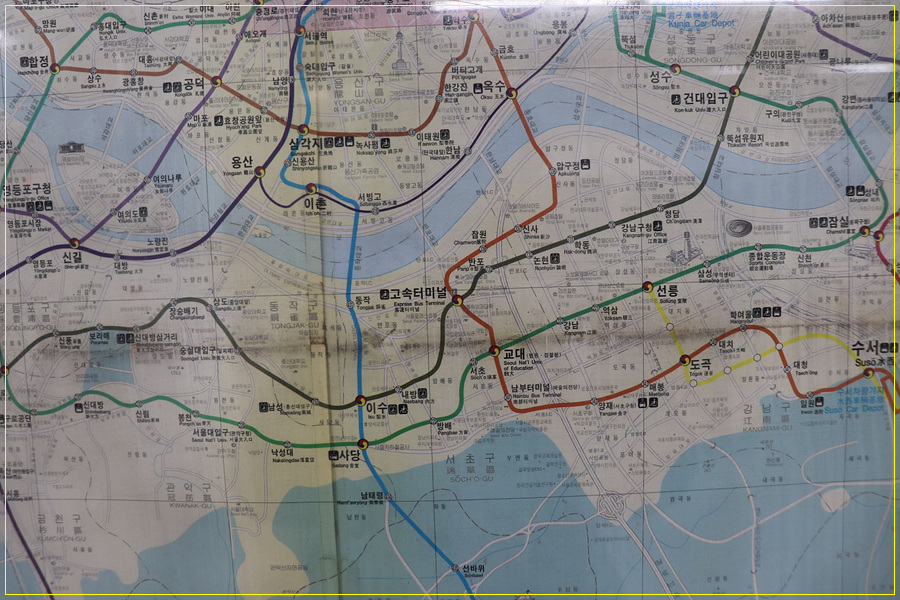 김포 전철노선도 5호선 김포공항역에 설치된, 28