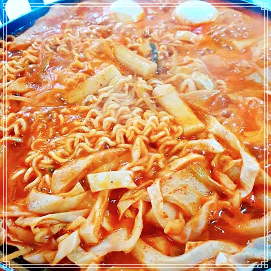  12월22일 생방송투데이 인생 분식 변함없는 안식처, 추억의 학교 앞 떡볶이 이모떡 즉석떡볶이 즉떡 맛집 인천 인하대 카레즉떡, 쫄볶이 위치