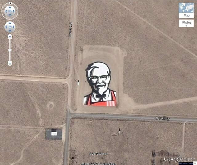 구글 어스 KFC 맵버타이징