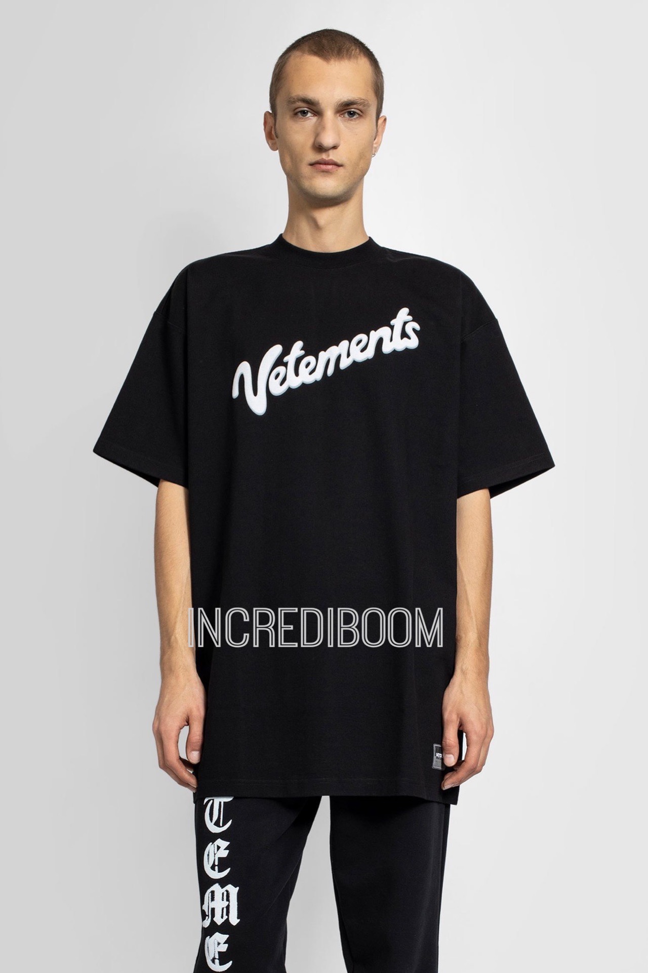  [VETEMENTS] 베트멍 3D 로고 반팔 티셔츠
