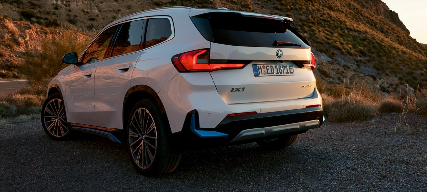 BMW ix1 rear