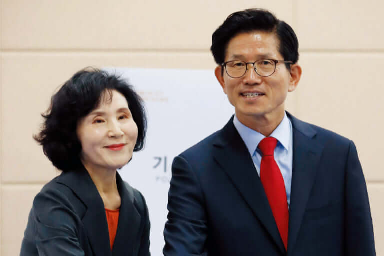 ‘배우자 토론회’ 제안