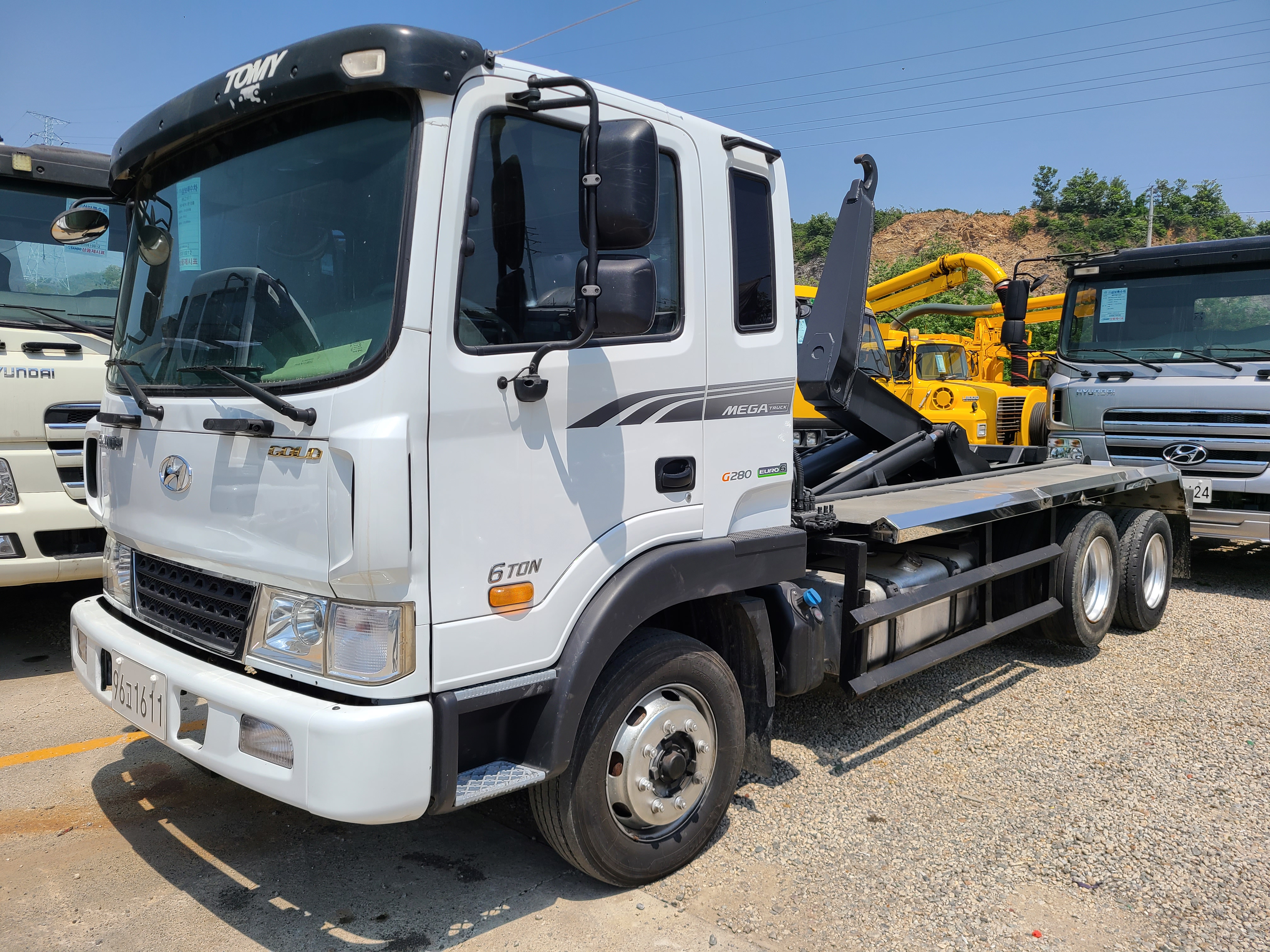  메가 6.5톤암롤 5톤축암롤2015.958만키로특트럭www.specialtruck.co.kr