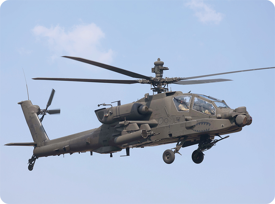 AN/APR-39E(V)2 RWR이 장착되는 미 육군의 AH-64E Apache 공격 헬리콥터
