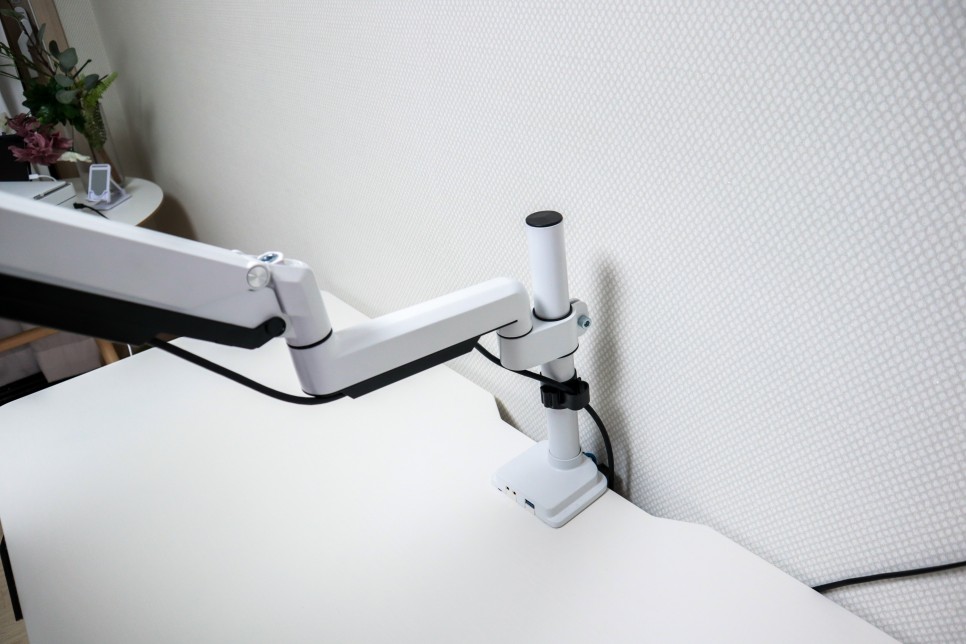 카멜 CMA2P 가성비 괜찮을까? 데스크셋업에 꼭필요한 32인치 모니터암 5