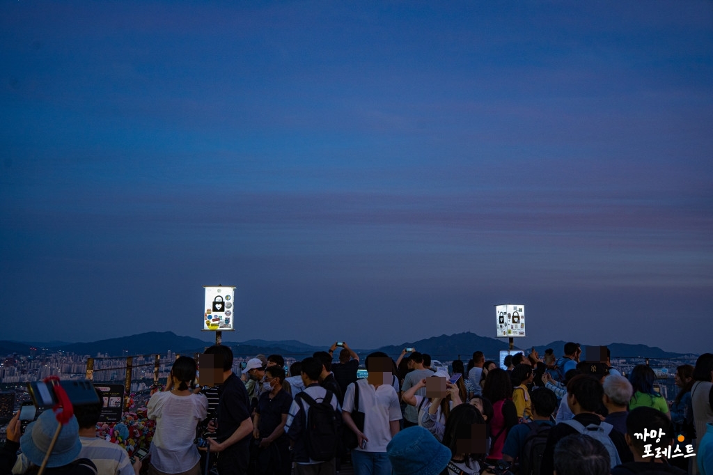 서울 남산타워 야경 자물쇠