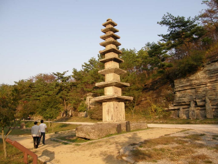 운주사 9층석탑