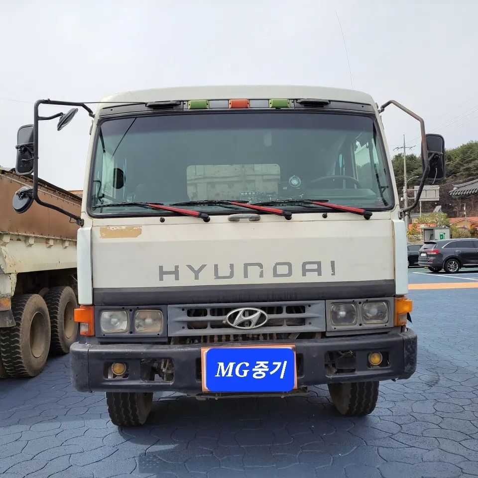  덤프트럭 현대 HYUNDAI 15톤모델 1997년식 1100만원 판매합니다.