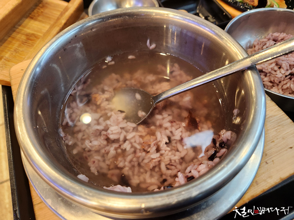 솥밥삼겹살 이미지