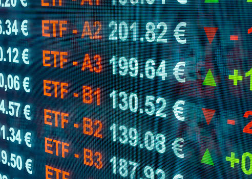  ETF 및 인덱스 펀드: 안정적인 투자 수익을 위한 선택