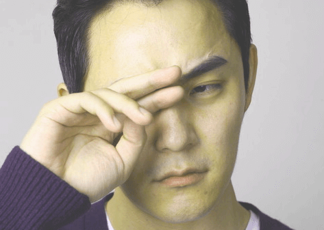  안구건조증이 생기는 이유와 관리 방법, 인공눈물 끊는 법
