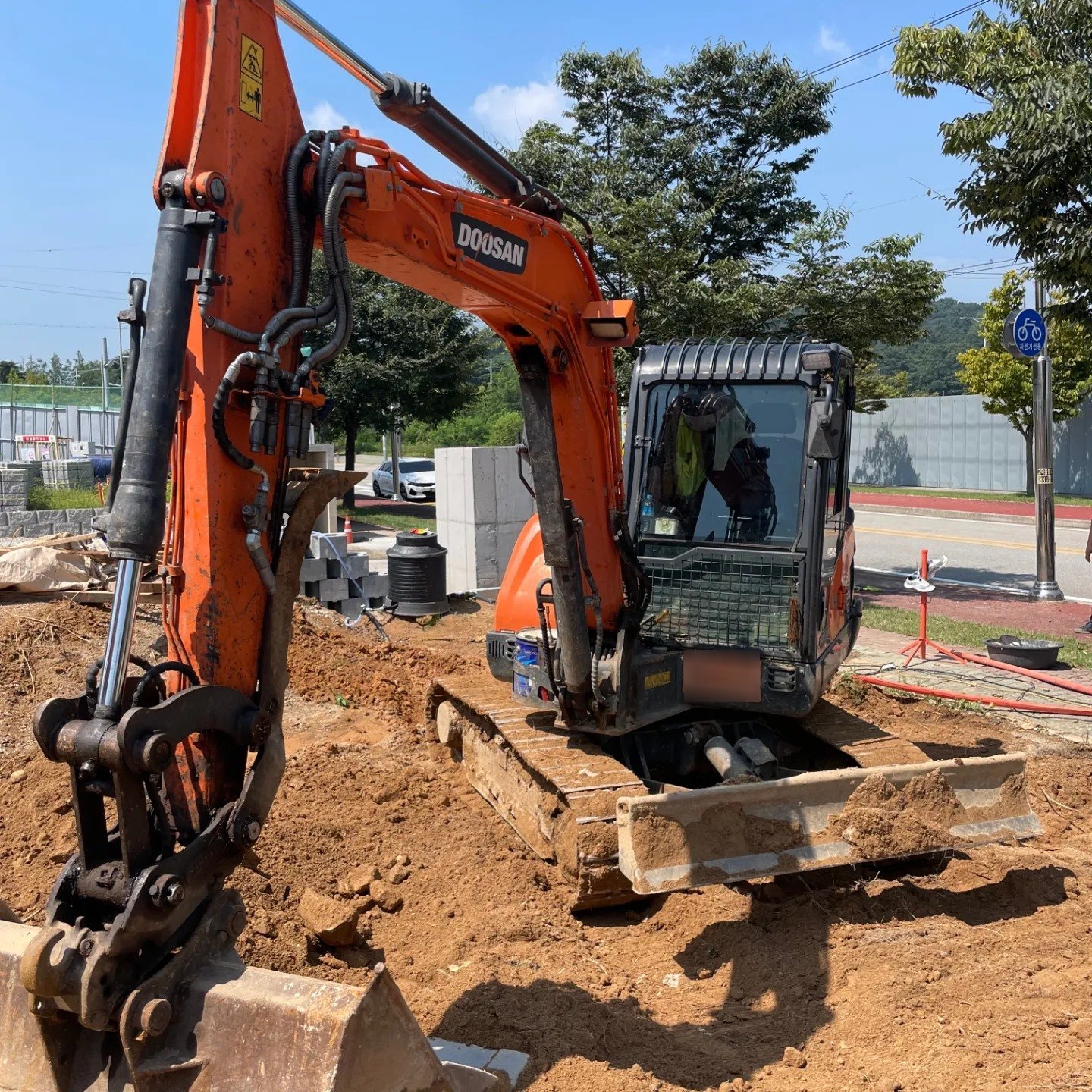 두산 DX55MT 2019년식 3500만원 판매합니다.