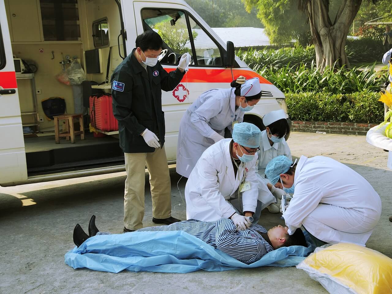 휴일에도 진료 가능 한 응급실, 병원, 약국 찾기