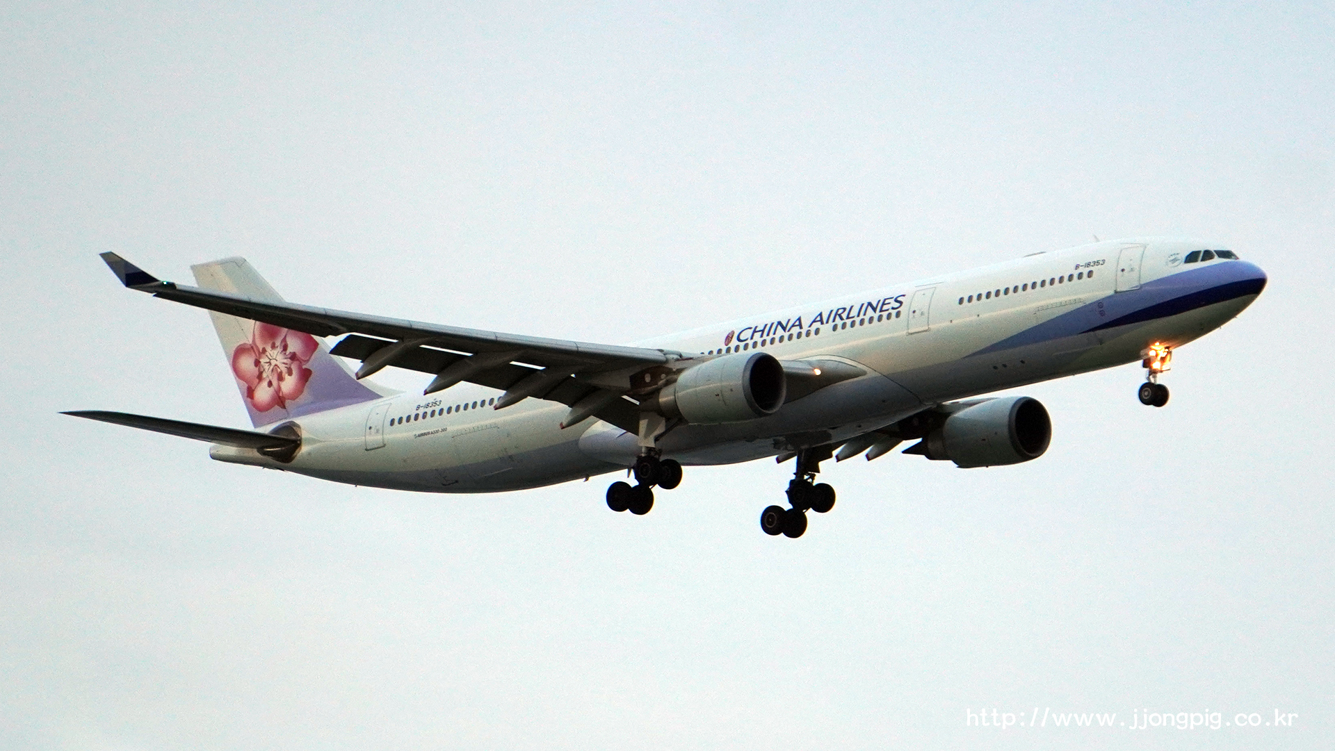 China Airlines B-18353 Airbus A330-300