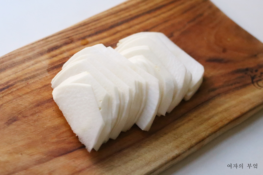 법 제철 무요리 반찬거리 꿀팁 무나물볶음 아기 무나물 만드는 4