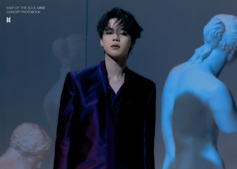  Jimin's black hair