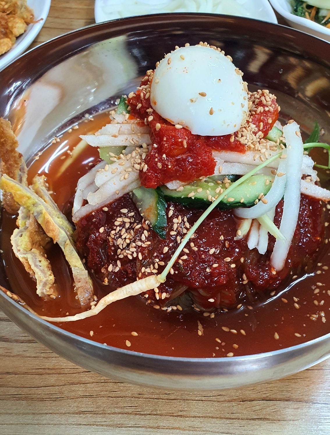 섞어냉면