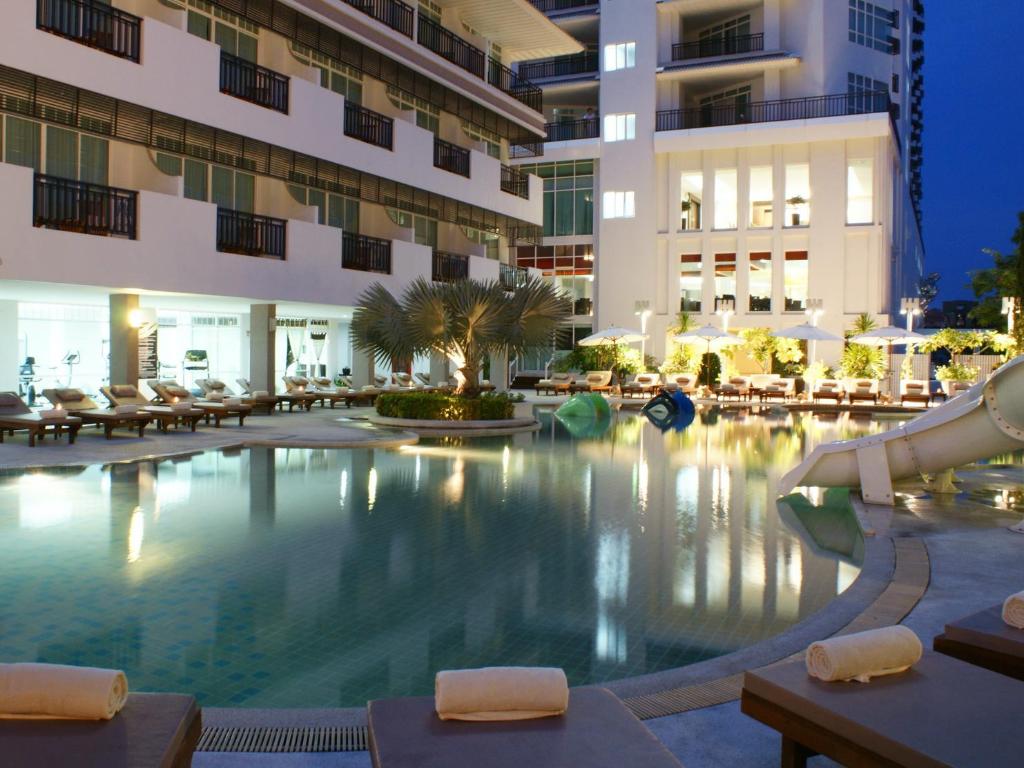 파타야 디스커버리 비치 호텔 (Pattaya Discovery Beach Hotel)