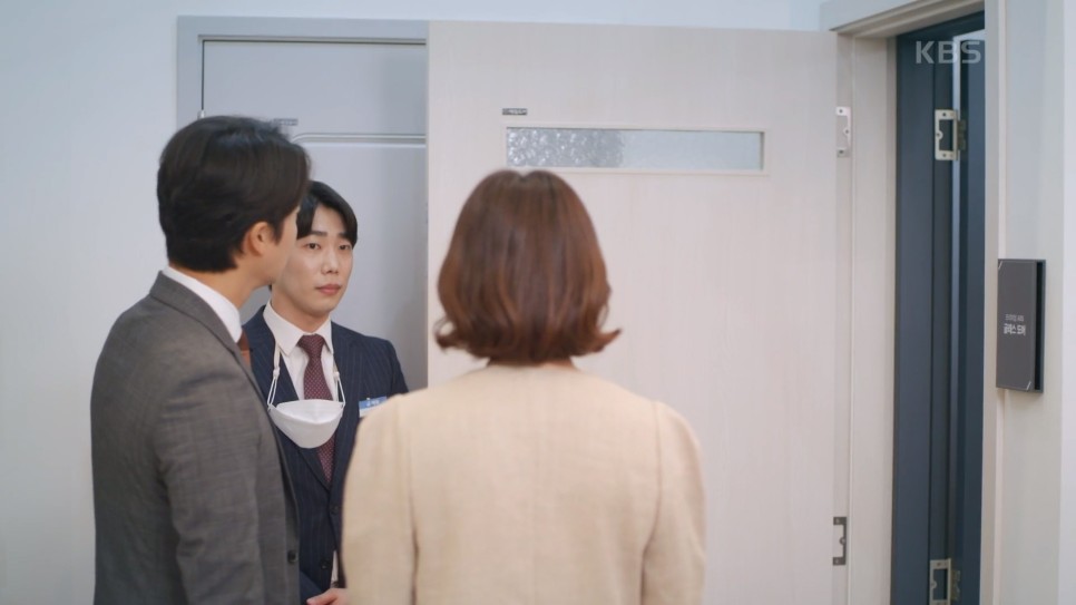 네. 광자매 화장실 문. 예림문. 우리 집도 바꿀까? 3
