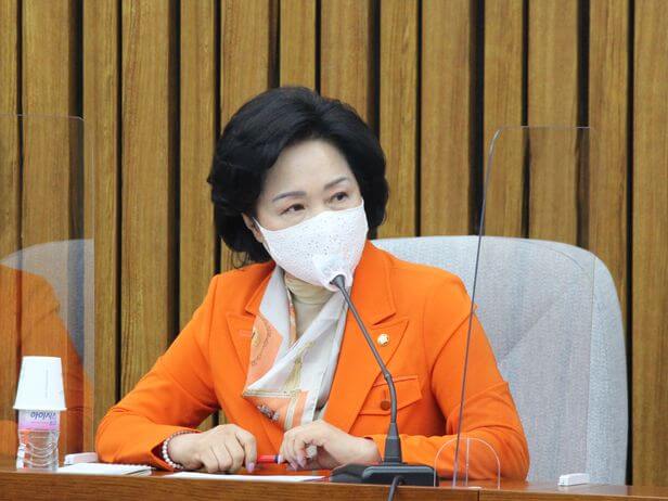  이게 무슨 공명 조사야!...지네들 끼리 다 해먹는..