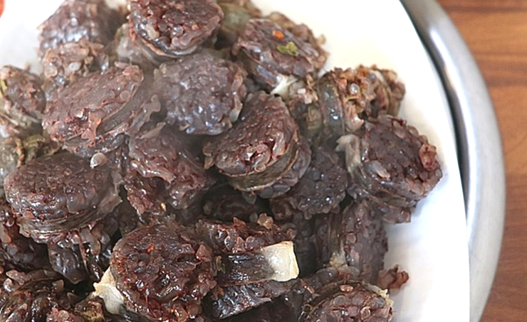 접시에-담은-순대