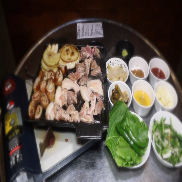  성신여대 맛집 성신여대입구역 맛집 꾸이꾸이멱살 생방송 투데이에 꼬들살, 덜미살, 멱살 돼지 이색 부위 맛볼 수 있는 곳으로 소개된 곳