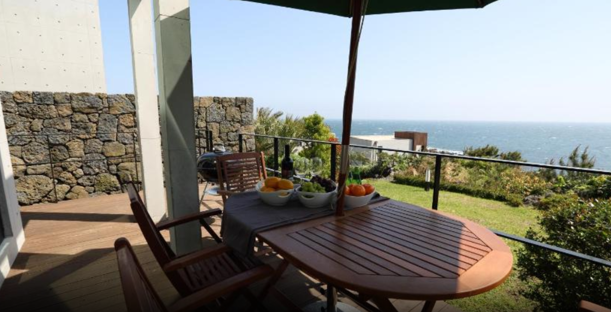  제주도호텔 // 제주 서귀포쪽 3룸(6 ~ 7인) 객실의 리조트 코지사이 (Cozy Sai Private House)