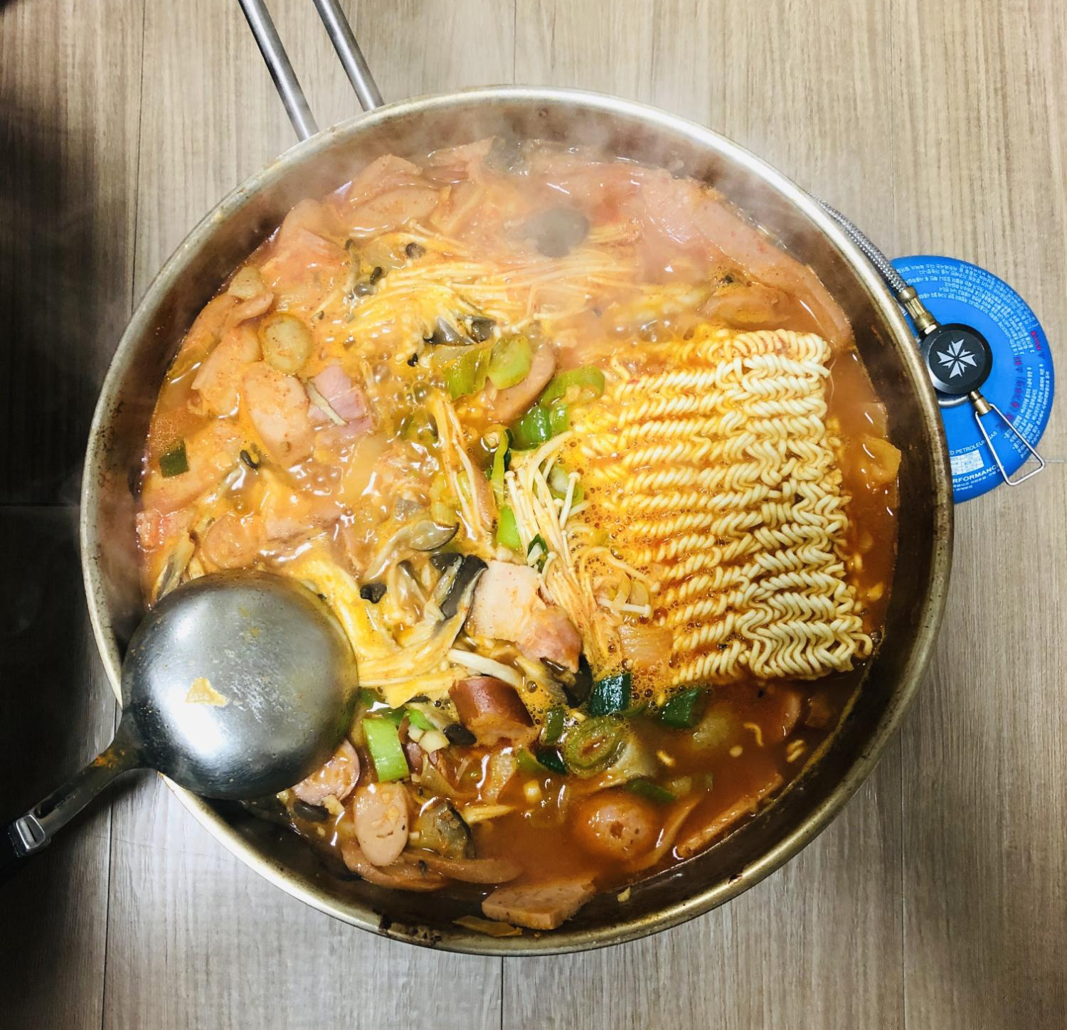  간단하게 집에서 부대찌개 해먹기 - 스테프(STEFF) 부대찌개