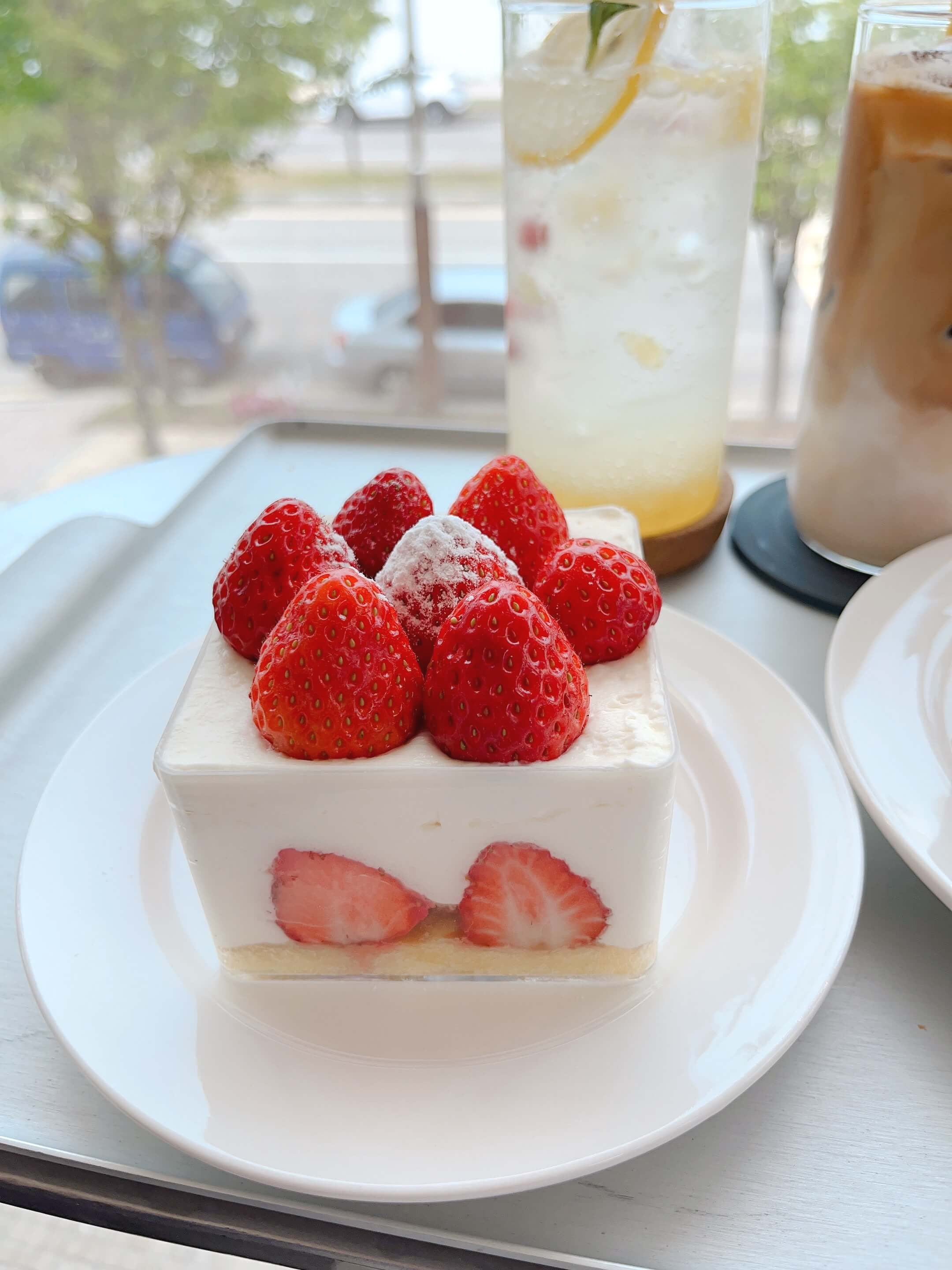딸기 케이크 사진