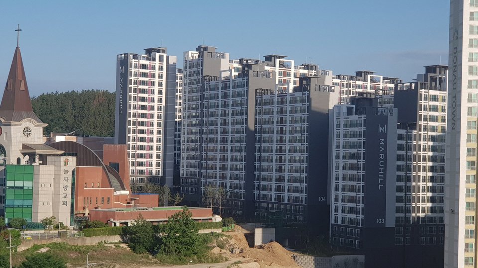  포항 우현중해마루힐센텀아파트, 입주 지연 논란