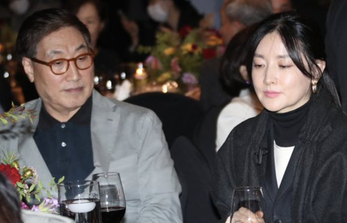 "사기꾼이랑 왜 결혼했나 했더니..." 이영애가 드라마도 안찍고 부동산 부자가 된 충격적인 '방법'