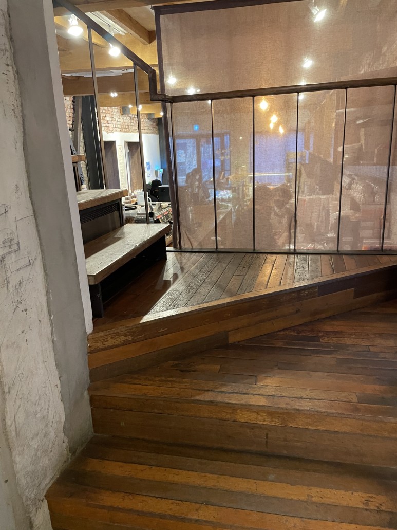 앞치마 을지로 카페 존맛 73