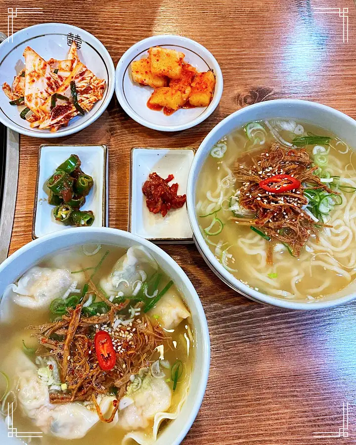 식객 허영만 백반기행 김용림 편 이북식 손만두 전골 만둣국 평양식 만두전골 김포 맛집 소개