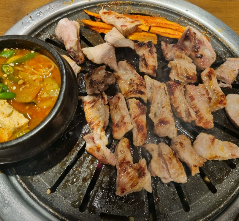 생생정보 장사의신 육회비빔밥 육회물회 된장찌개