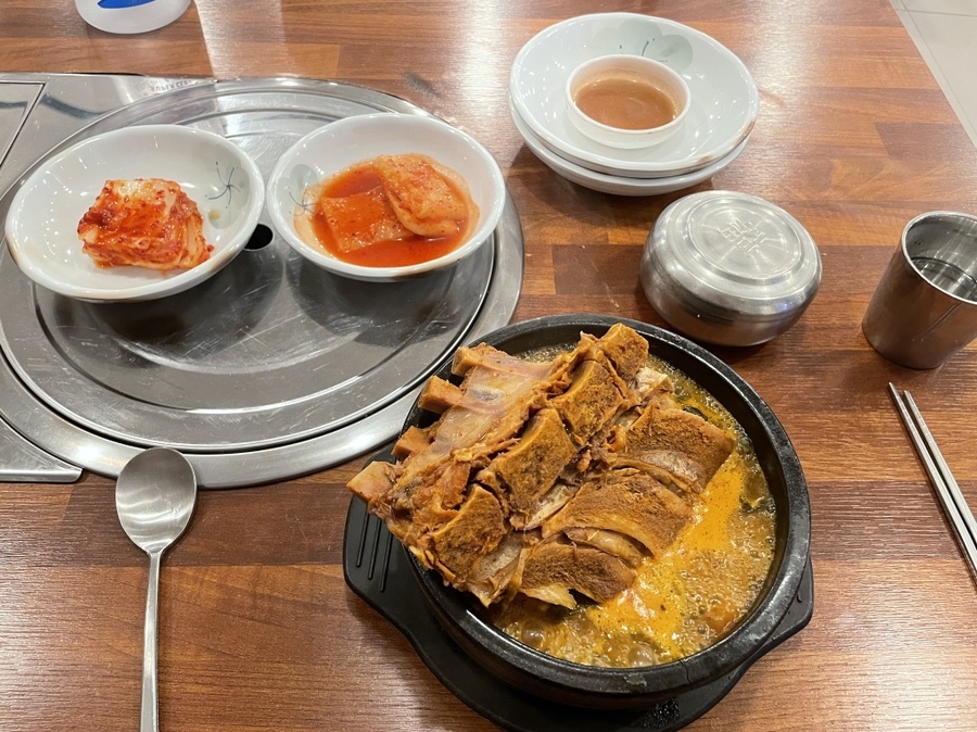 풍성진감자탕 이미지