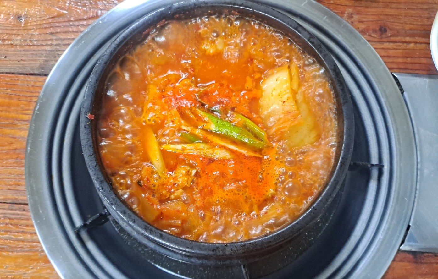  [천안 불당동 한식 존맛집 뚱이네]불당동 김치찌개, 비지찌개 맛집